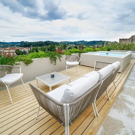 Apartment The Rooftop Florence